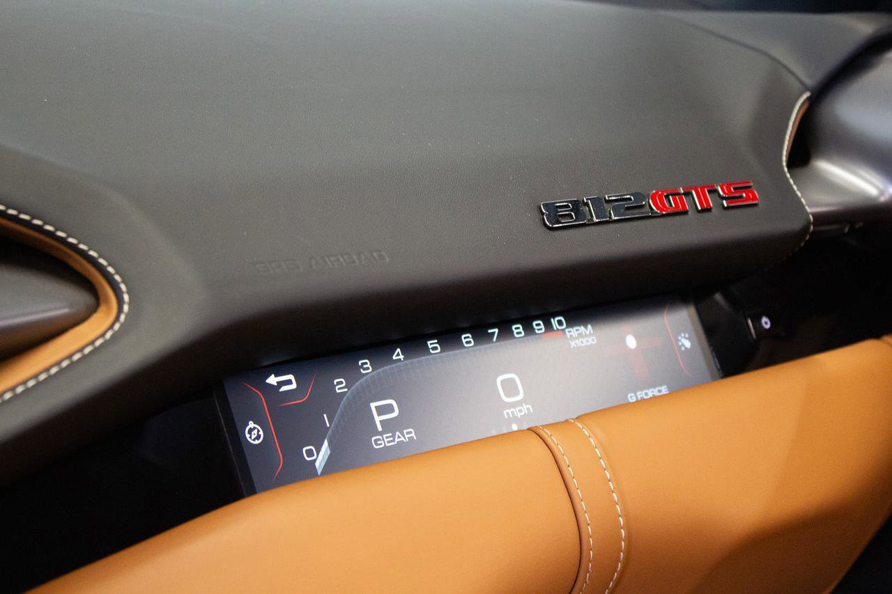 Used 2021 Ferrari 812 GTS RWD image 16