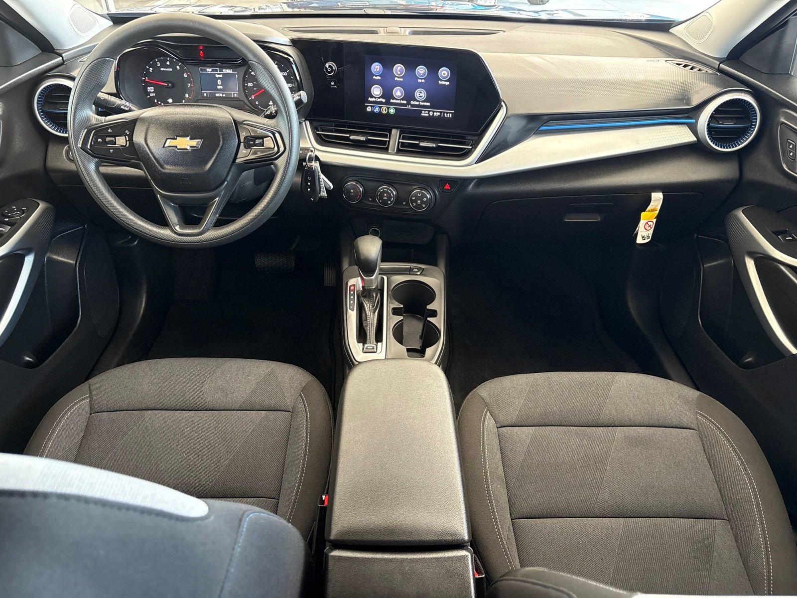 Used 2024 Chevrolet Trax LS w/ LS Convenience Package FWD image 19