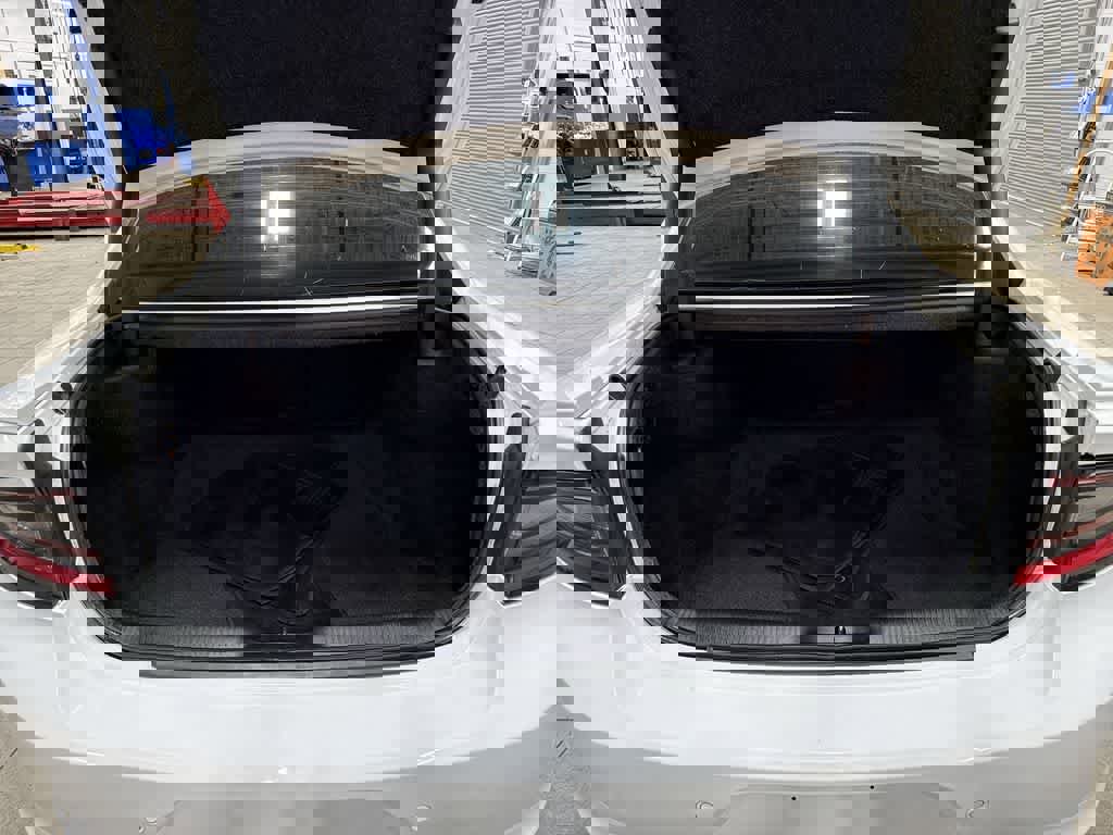 Used 2018 Dodge Charger GT image 11