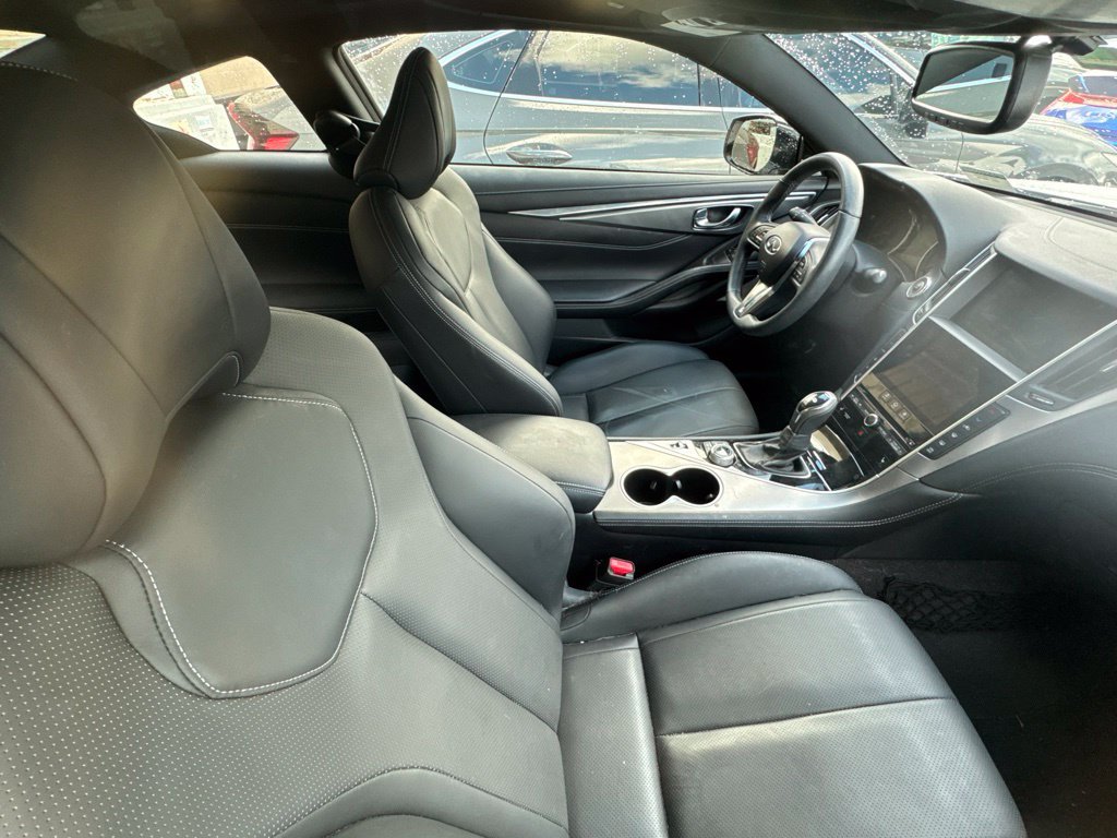 Used 2022 INFINITI Q60 3.0t Luxe w/ Cargo Package RWD image 19
