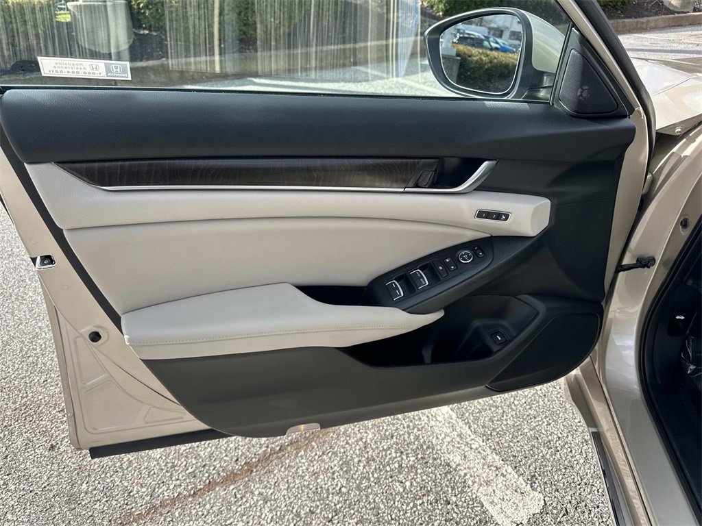 Used 2018 Honda Accord EX-L image 17