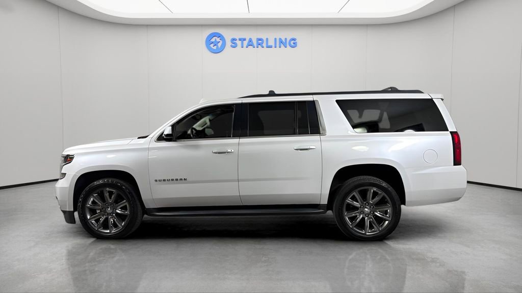 Used 2019 Chevrolet Suburban LT w/ Luxury Package RWD image 4