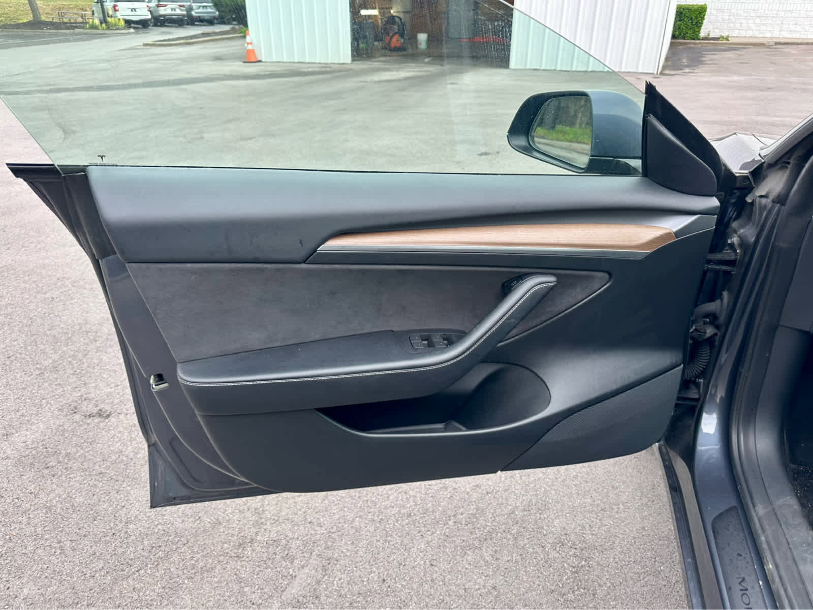 Used 2023 Tesla Model 3 Standard Range RWD image 10
