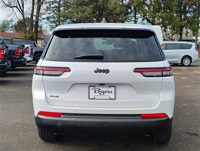 New 2025 Jeep Grand Cherokee L Altitude image 36