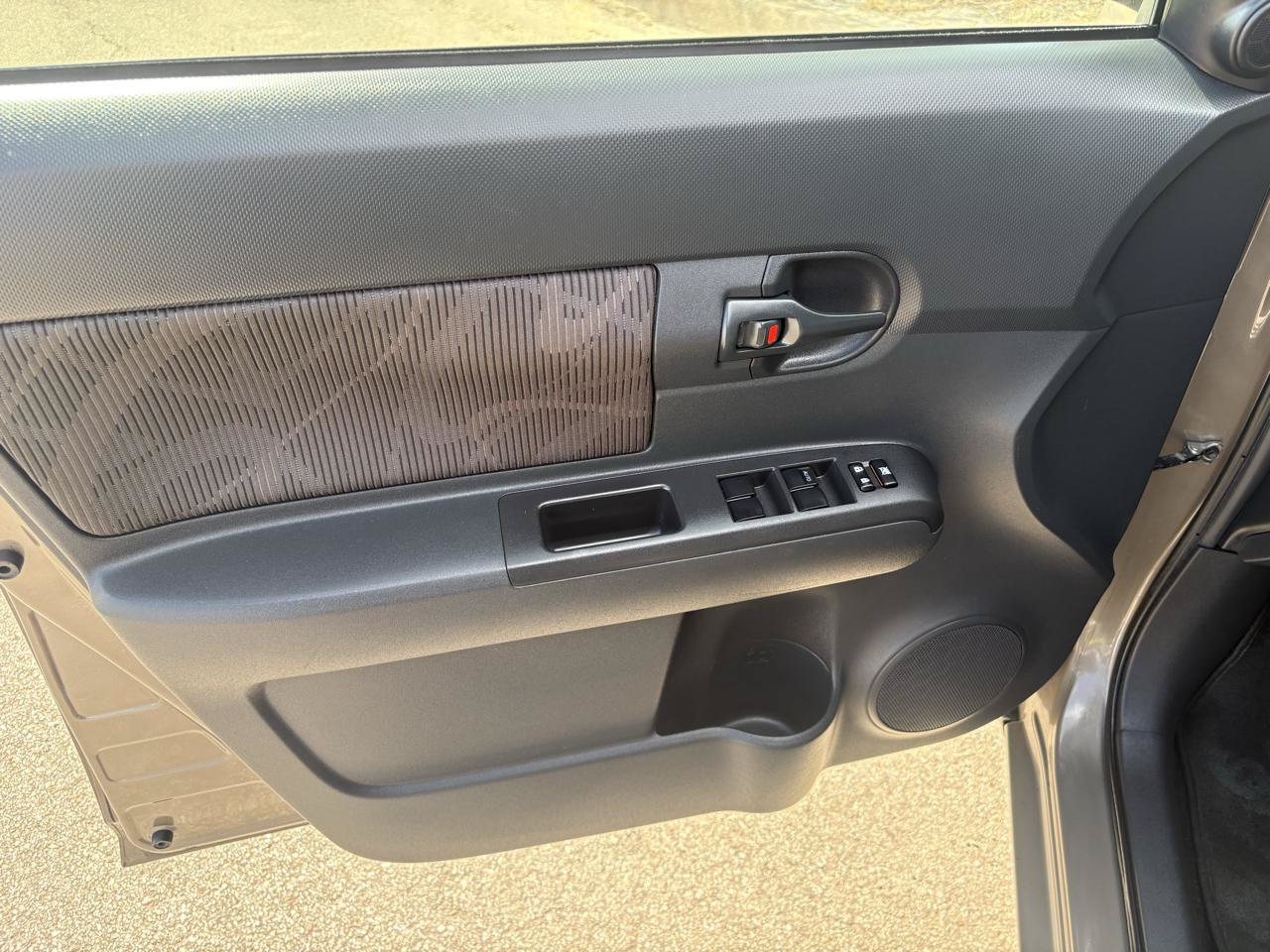 Used 2013 Scion xB FWD image 16