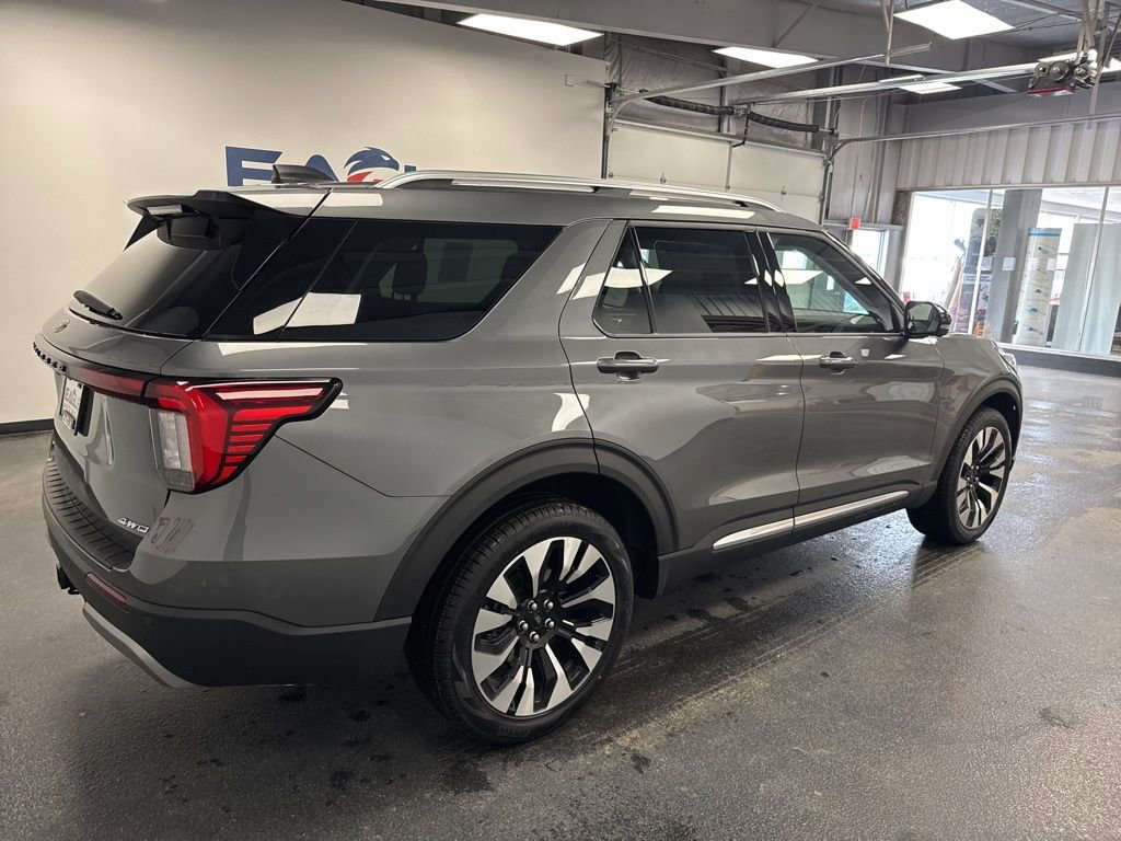 New 2026 Ford Explorer Platinum image 12