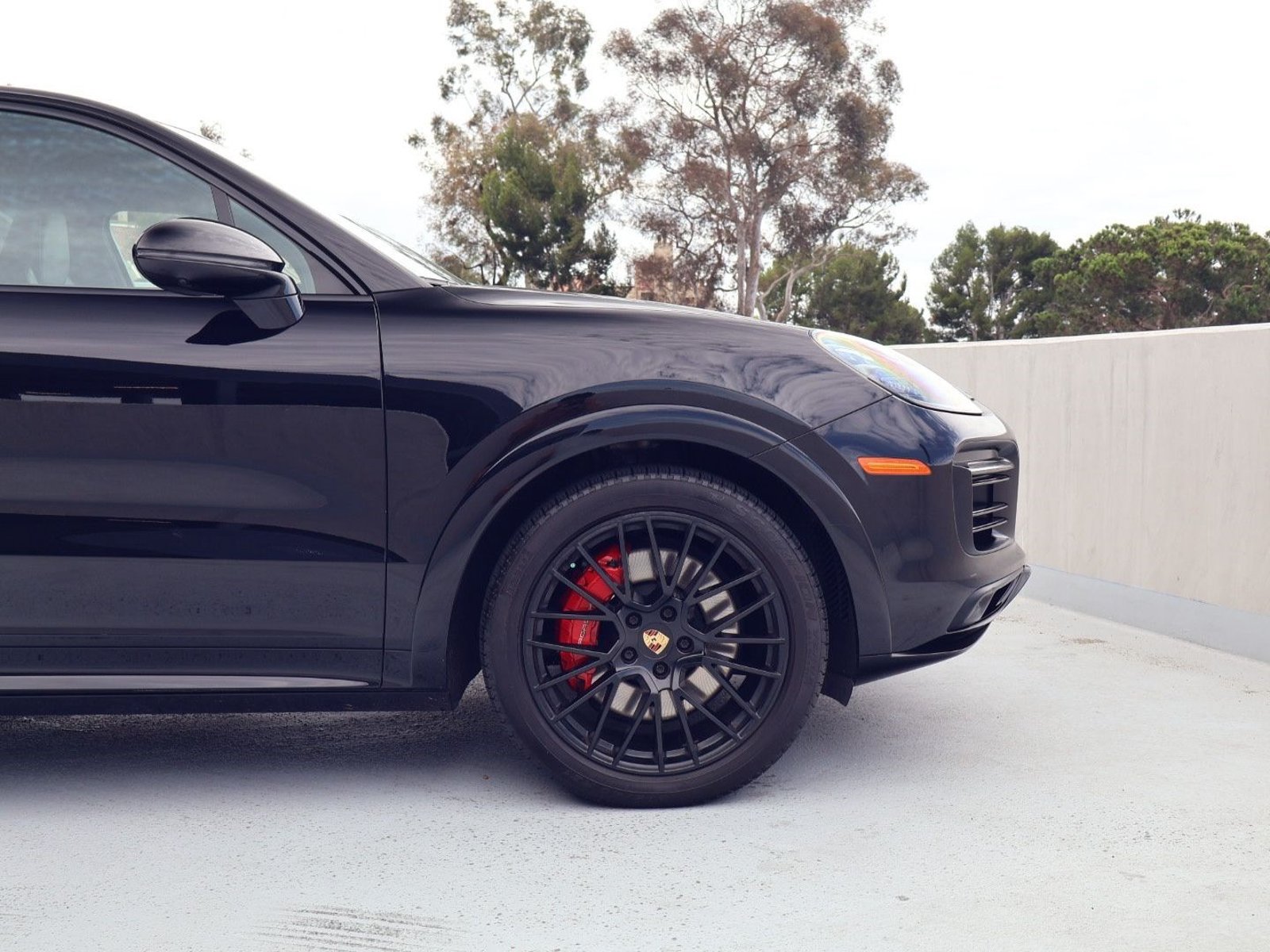 Used 2023 Porsche Cayenne GTS w/ Premium Package Plus AWD/4WD image 11