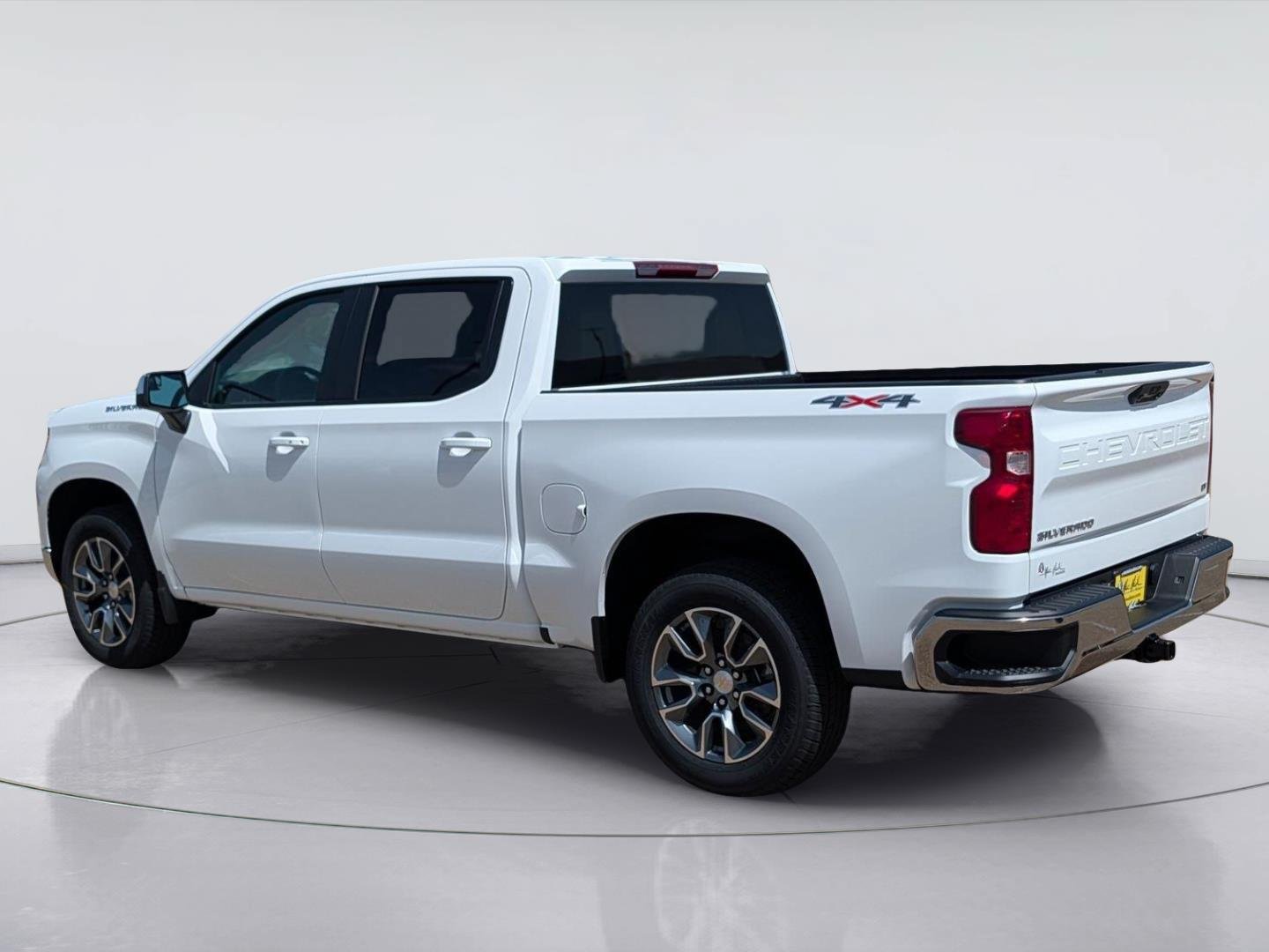 New 2026 Chevrolet Silverado 1500 LT w/ Z71 Off-Road Package AWD/4WD image 3