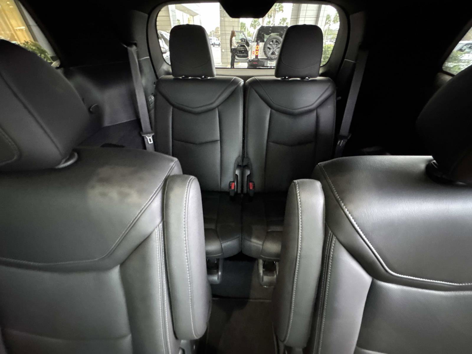 Used 2025 Cadillac XT6 Premium Luxury image 15