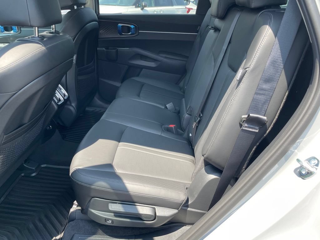 New 2026 Kia Sorento S w/ S Panoramic Sunroof Package FWD image 13