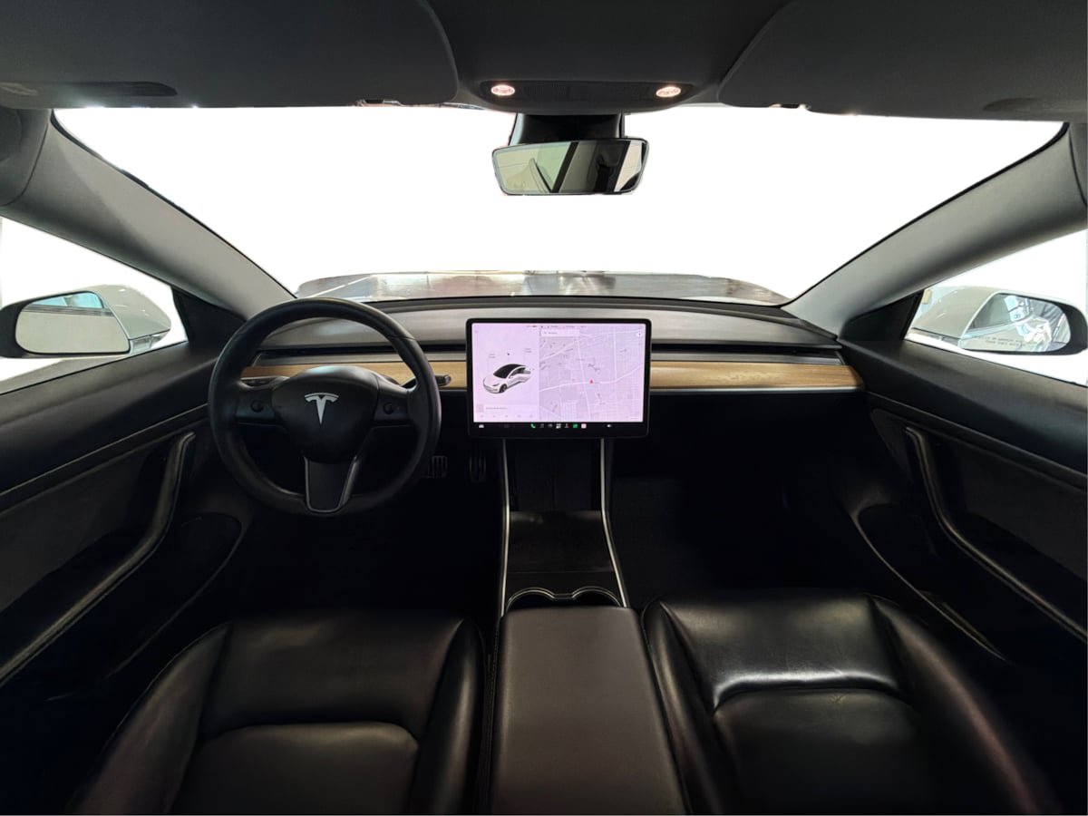 Used 2020 Tesla Model 3 Standard Range Plus RWD image 26