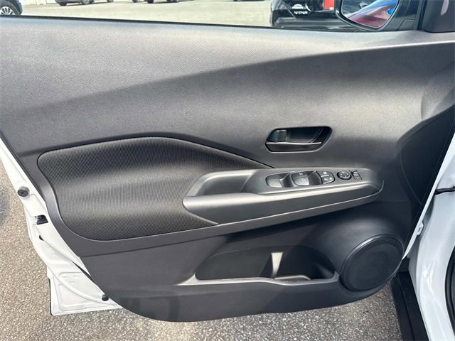 New 2025 Nissan Kicks Play S image 19