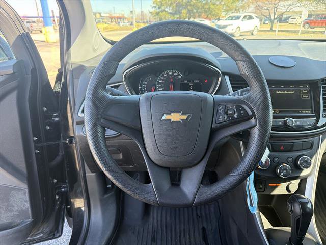 Used 2019 Chevrolet Trax LS image 11