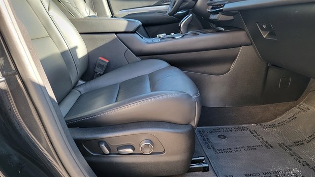 Used 2024 Cadillac XT4 Premium Luxury AWD/4WD image 40