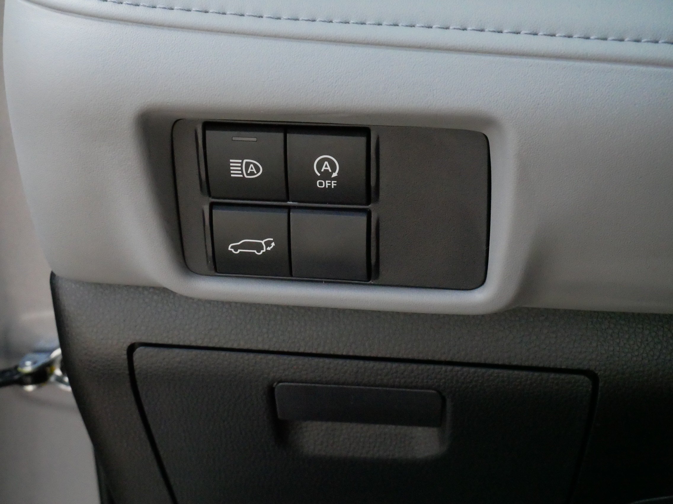 Certified 2026 Toyota Highlander XLE AWD/4WD image 28