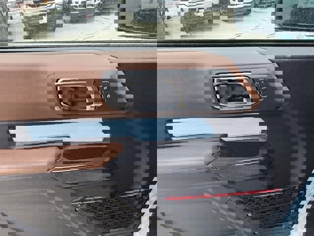 Used 2024 Ford Bronco Heritage Edition image 7