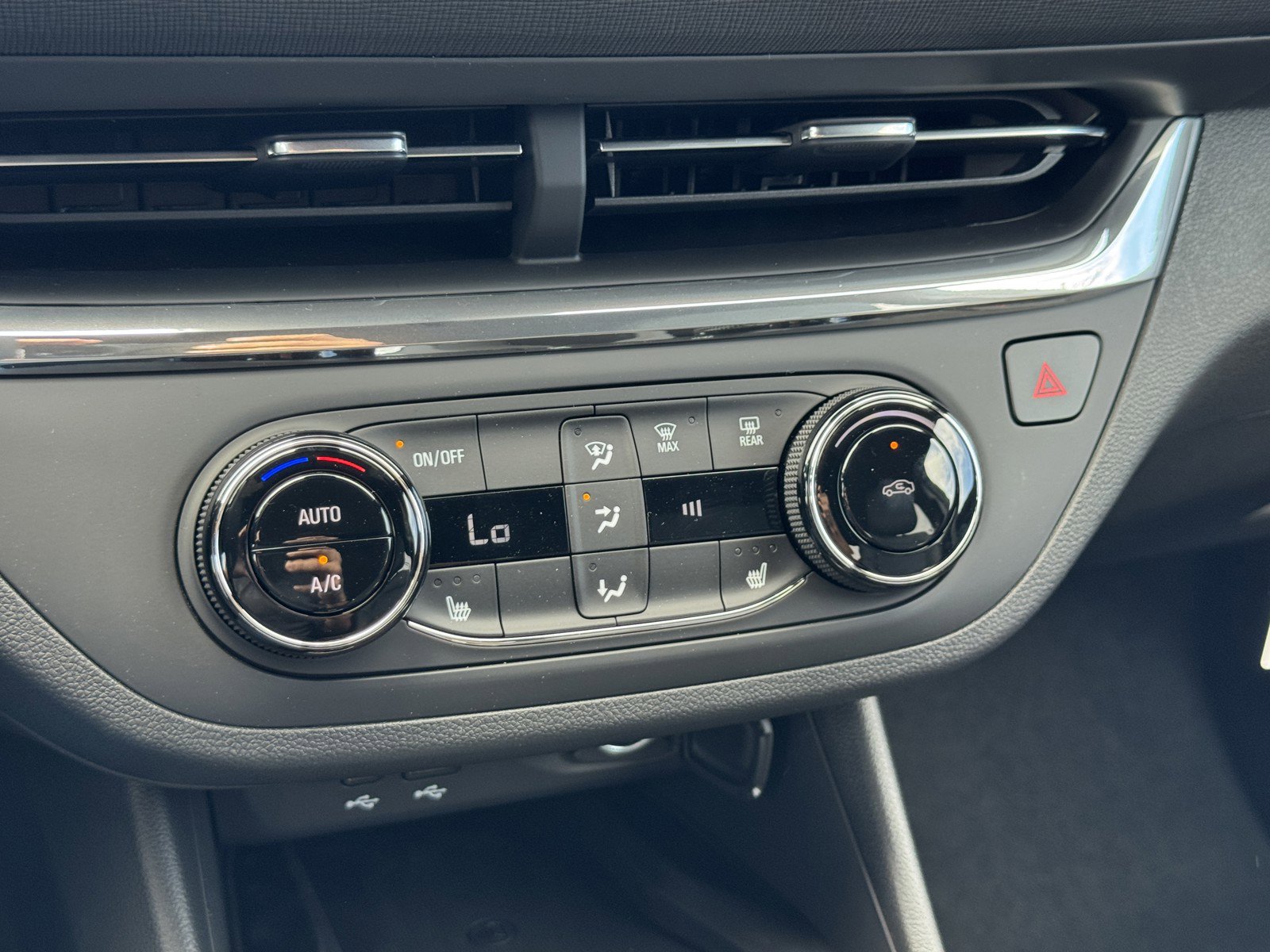 New 2026 Buick Envista Preferred w/ Convenience I Package image 16