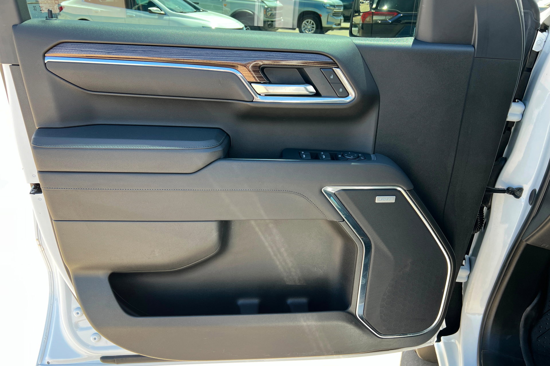 Used 2026 Chevrolet Silverado 1500 LT Trail Boss w/ Convenience Package II image 15