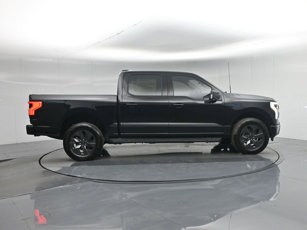 New 2025 Ford F150 Lightning Flash AWD/4WD image 27
