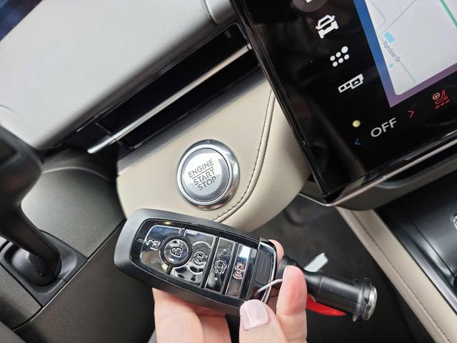 Certified 2025 Lincoln Nautilus Premier image 13