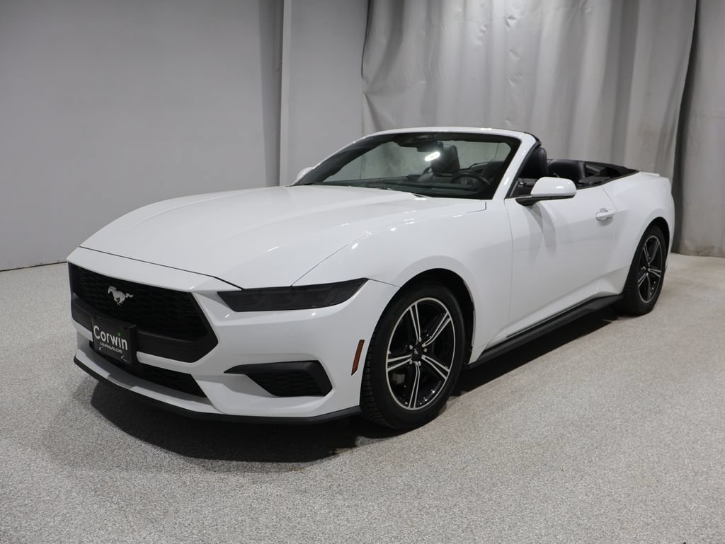 Used 2025 Ford Mustang Premium RWD image 13