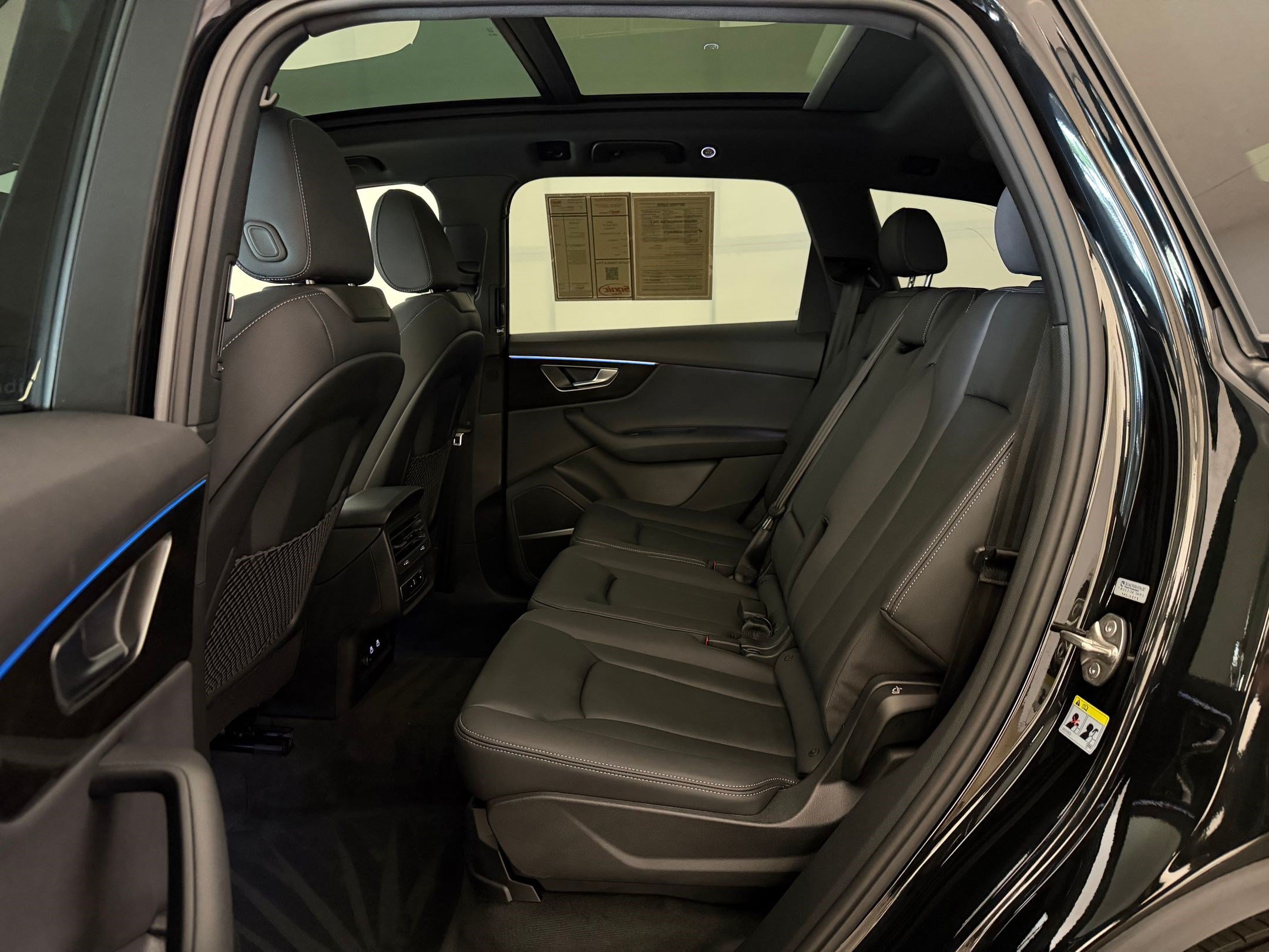 Used 2025 Audi Q7 2.0T Premium w/ Convenience Plus Package AWD/4WD image 23