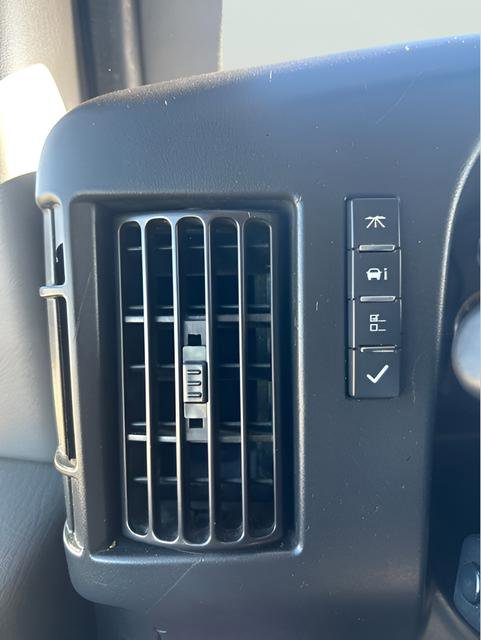 Used 2019 Chevrolet Express 3500 Extended RWD image 19