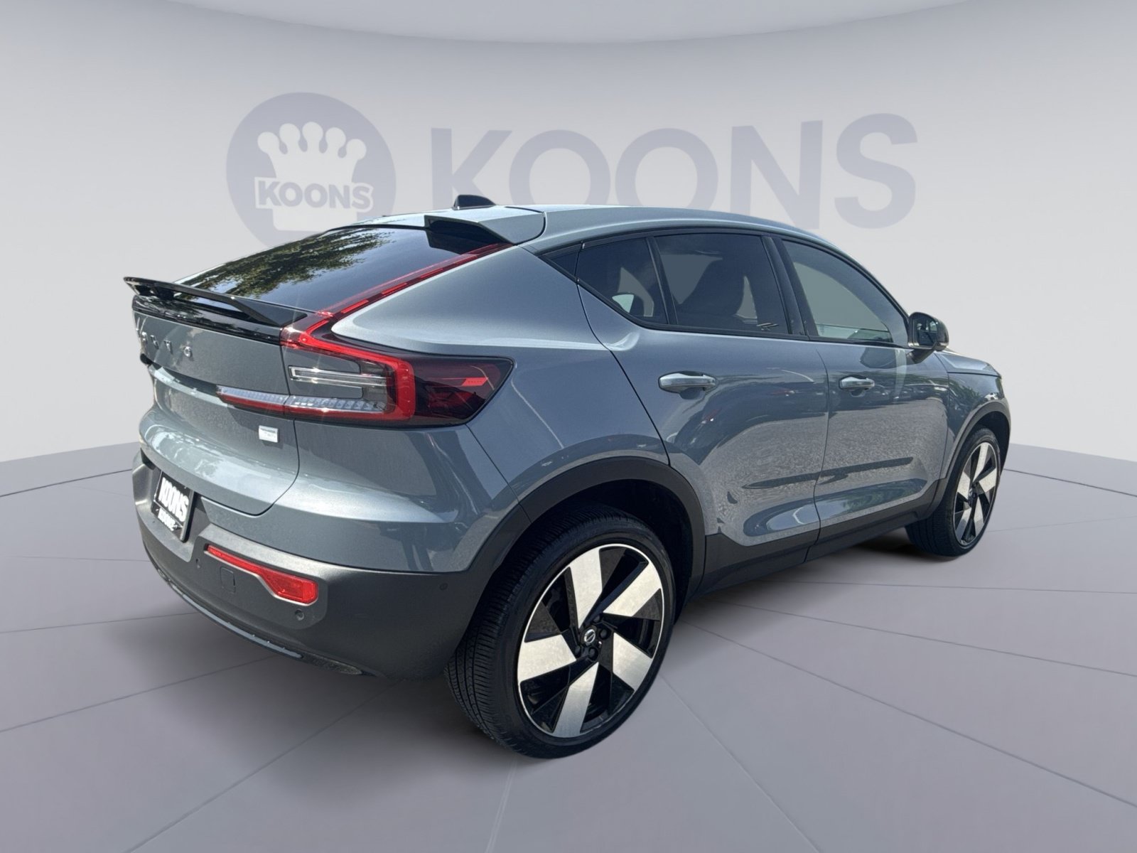 Used 2023 Volvo C40 P8 Recharge Ultimate AWD/4WD image 7