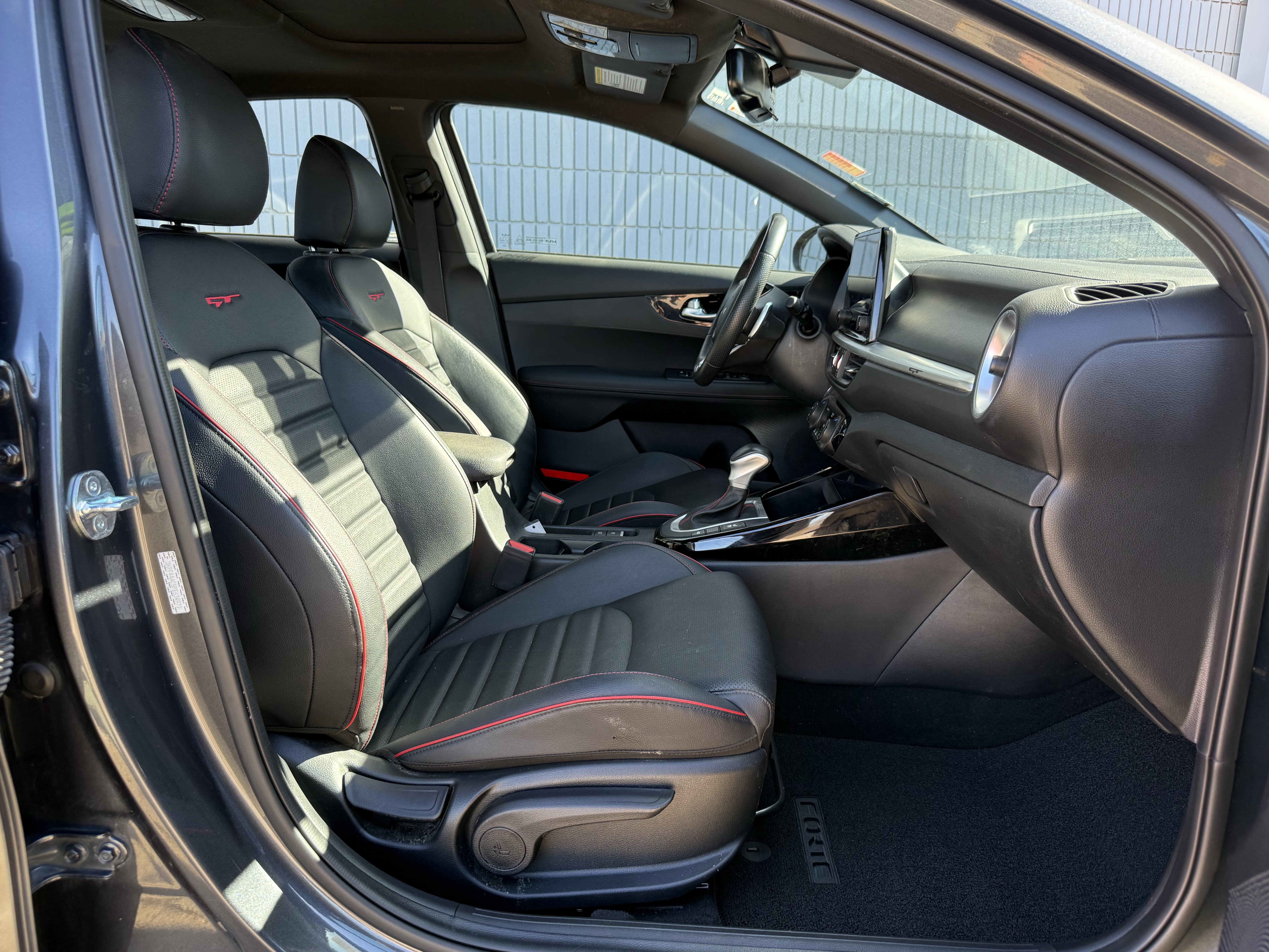 Used 2023 Kia Forte GT w/ GT2 Package image 5