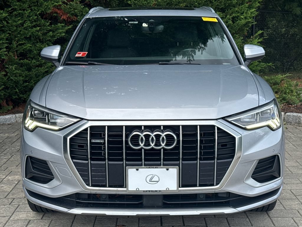 Used 2020 Audi Q3 2.0T Premium Plus AWD/4WD image 2