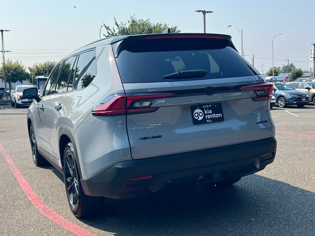 Used 2025 Toyota Grand Highlander AWD Hybrid image 11