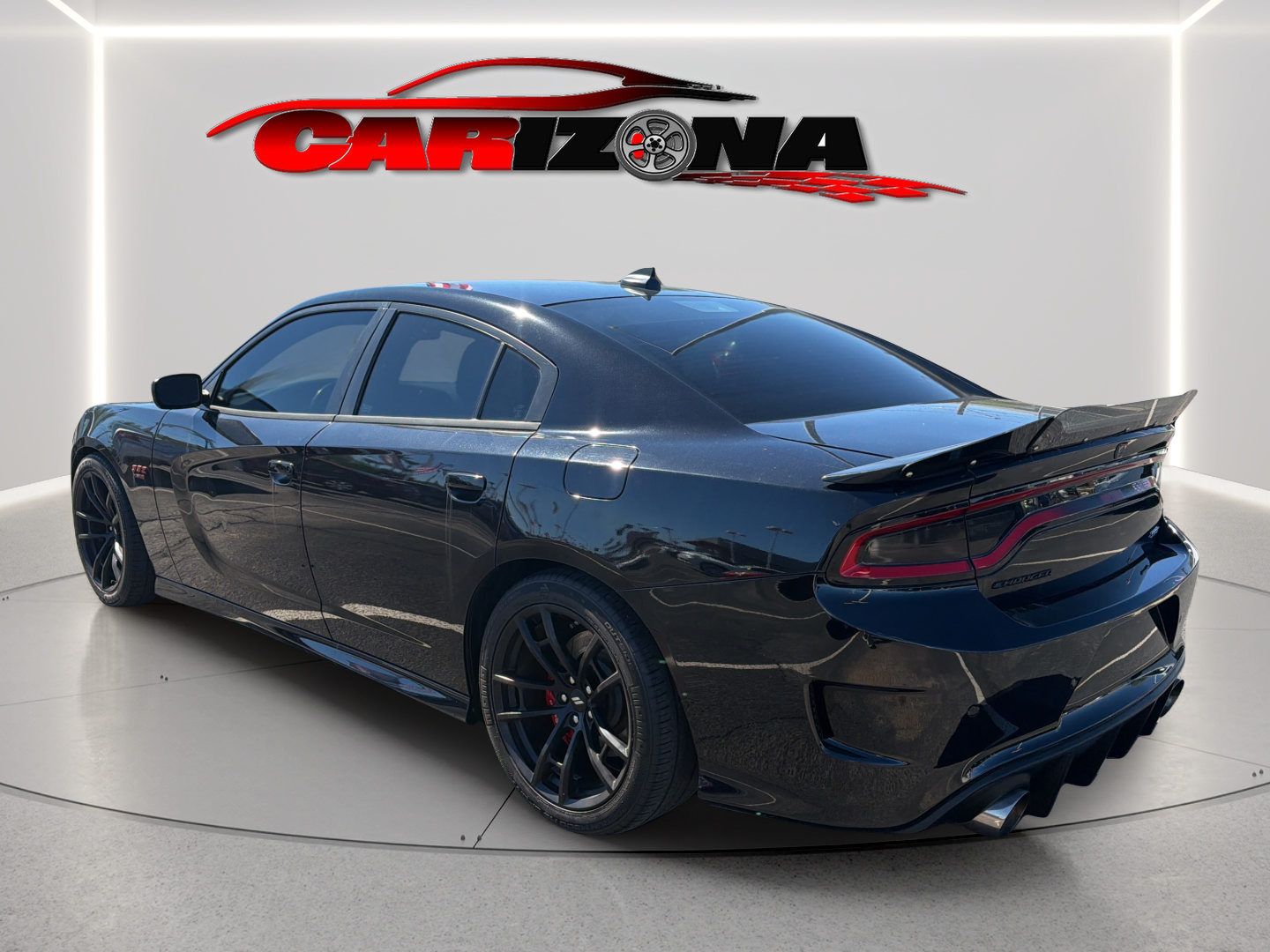 Used 2018 Dodge Charger R/T RWD image 9