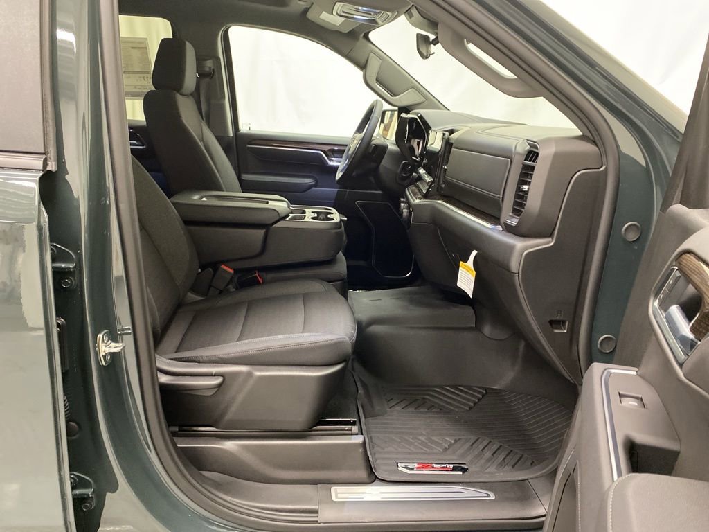 New 2026 Chevrolet Silverado 1500 LT w/ Z71 Off-Road Package image 15