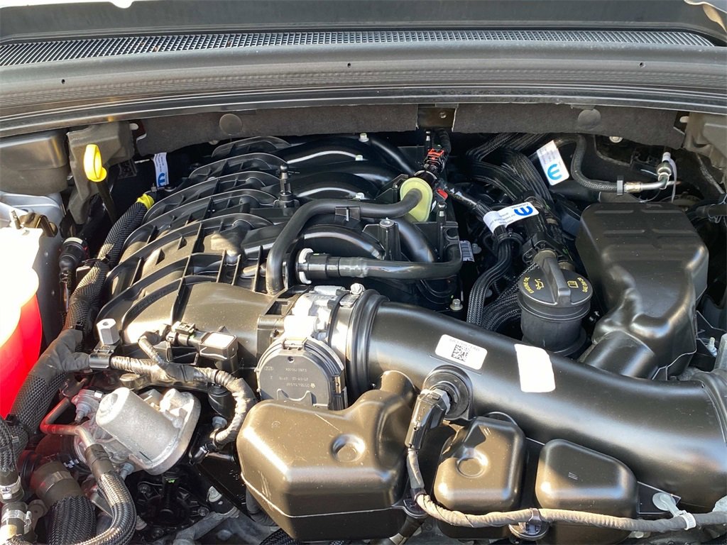 Used 2023 Jeep Grand Cherokee L Laredo w/ Luxury Tech Group I image 25