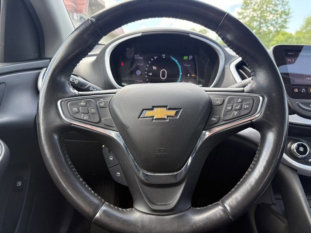 Used 2019 Chevrolet Volt LT w/ Comfort Package FWD image 18