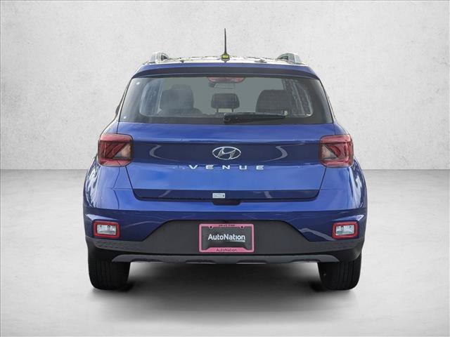 New 2025 Hyundai Venue Limited FWD image 7
