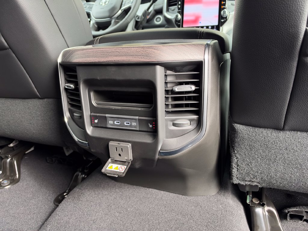 New 2027 RAM 2500 Laramie AWD/4WD image 14