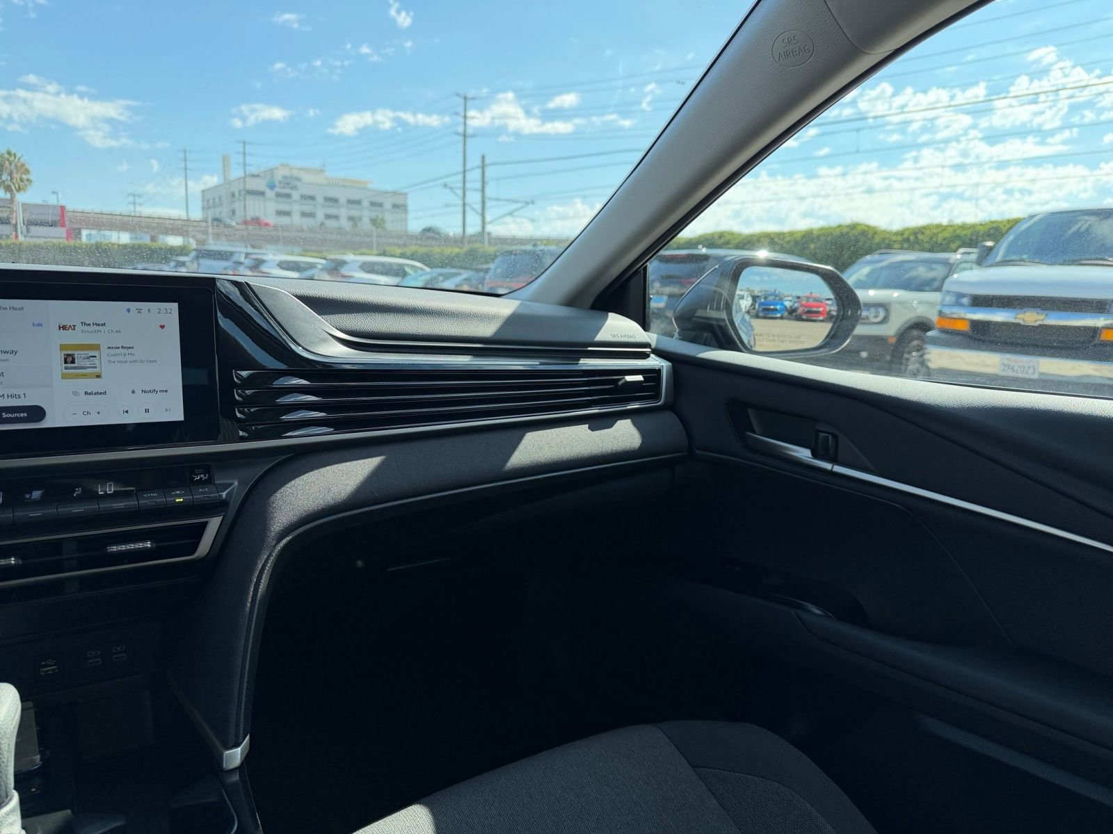 Used 2025 Toyota Camry LE image 34