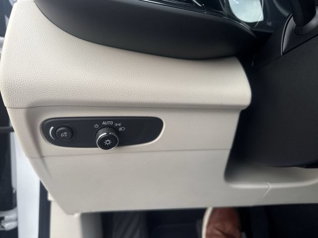Used 2023 Buick Envision Preferred AWD/4WD image 17