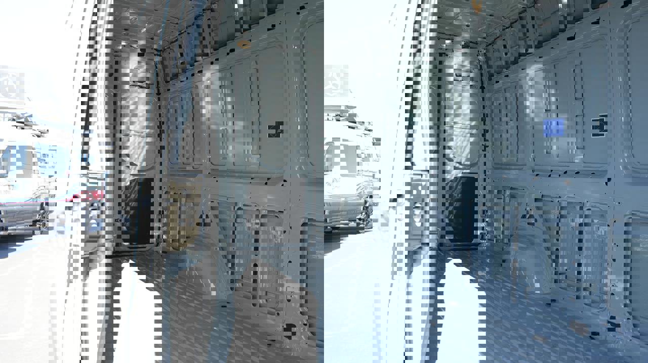 New 2026 Mercedes-Benz Sprinter 2500 image 9