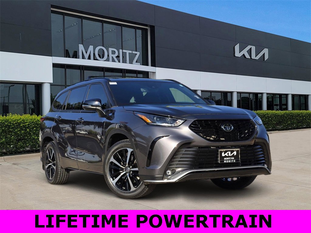 Used 2022 Toyota Highlander XSE video 1