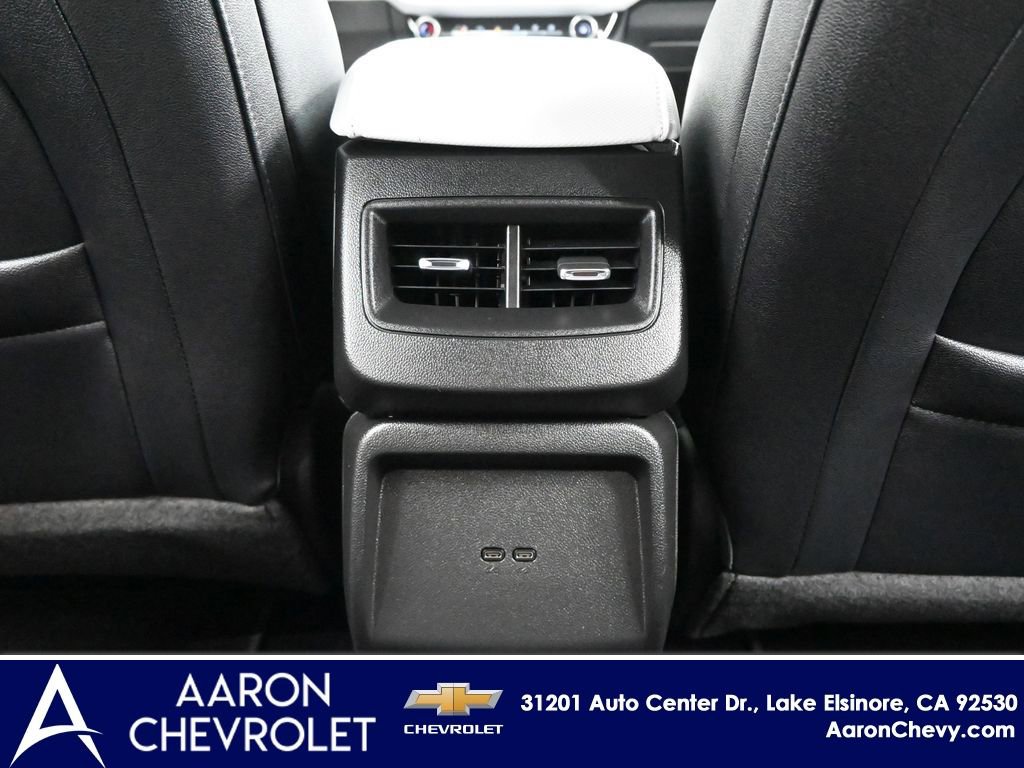 New 2025 Chevrolet Equinox EV LT w/ Convenience Package image 11