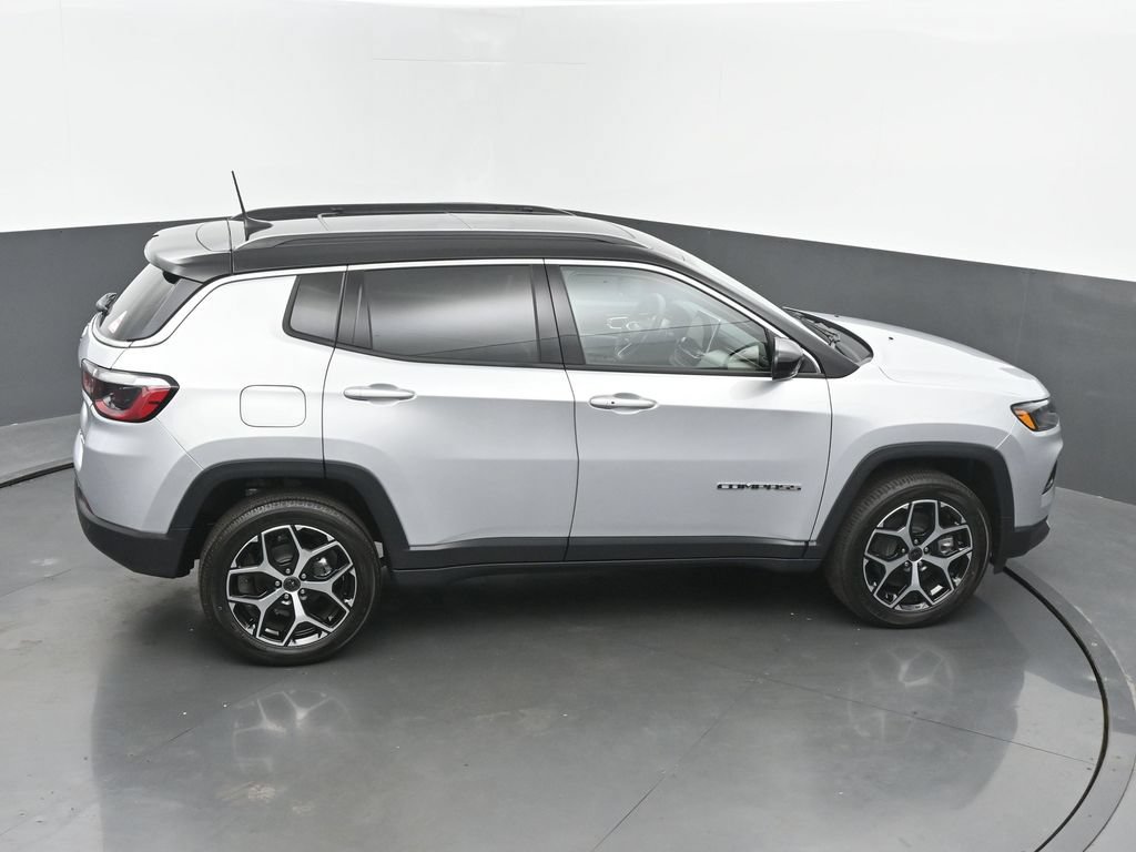 New 2026 Jeep Compass Limited w/ Sun, Sound & Navigation Group AWD/4WD image 41