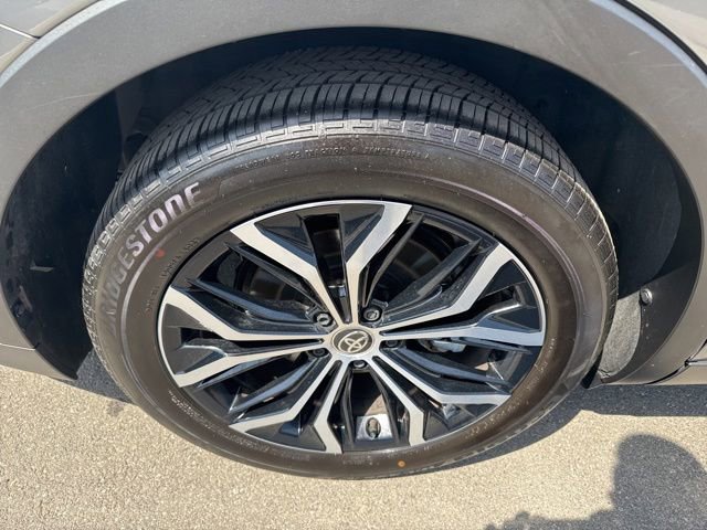 Certified 2026 Toyota Crown AWD/4WD image 19