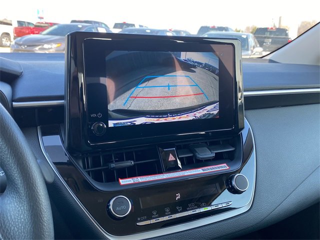 Used 2025 Toyota Corolla LE image 28