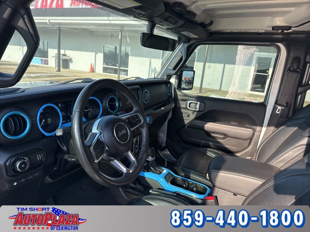 Used 2023 Jeep Wrangler Unlimited Sahara w/ Cold Weather Group image 9