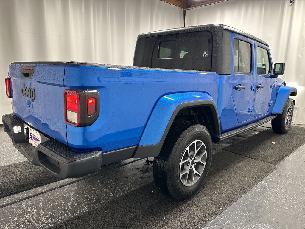 New 2025 Jeep Gladiator Sport AWD/4WD image 3