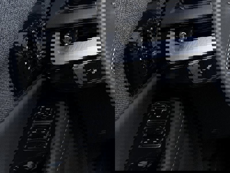 New 2026 Cadillac Optiq Luxury 1 image 22