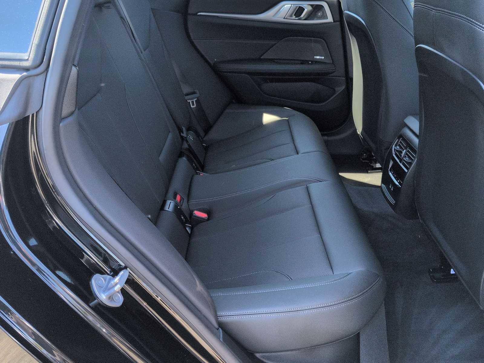 Used 2025 BMW i4 xDrive40i w/ M Sport Package image 22