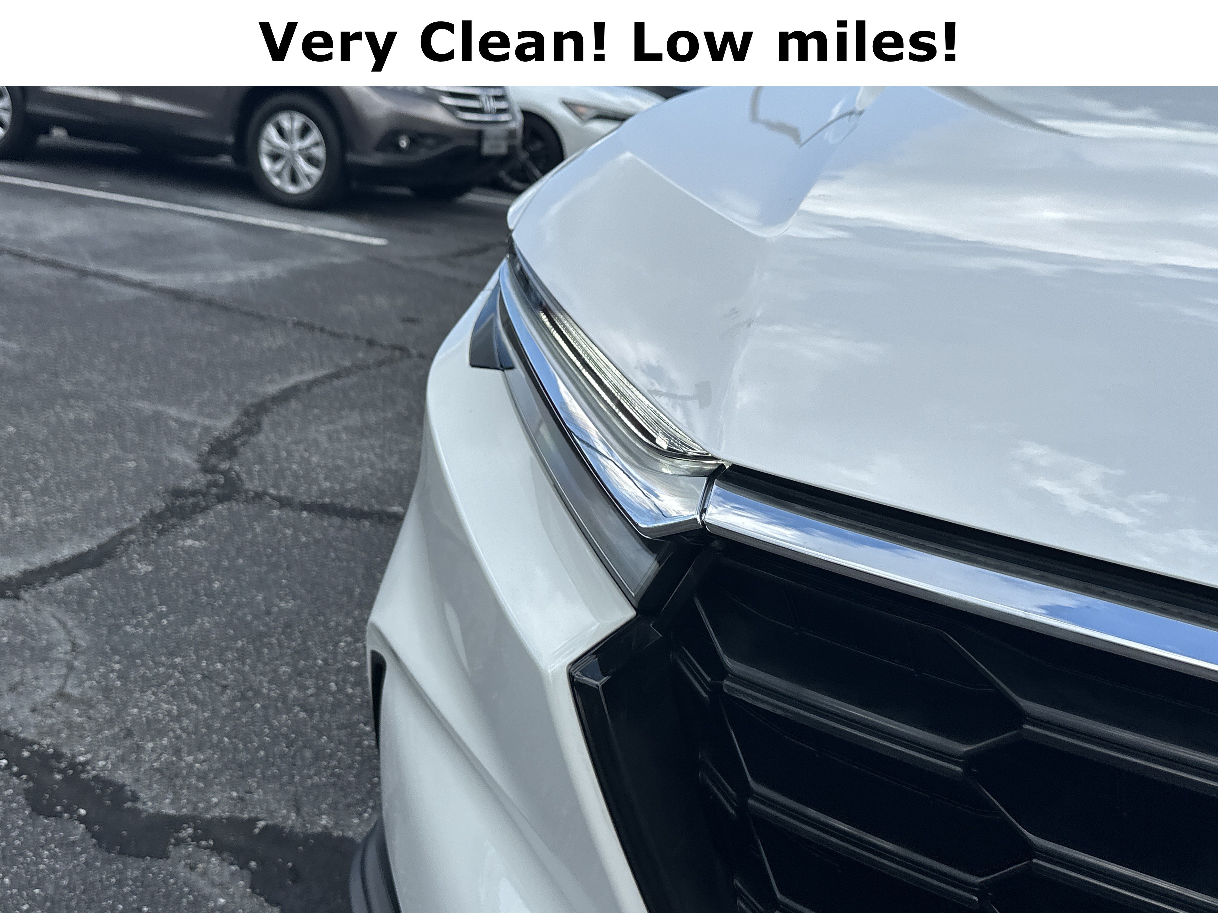 Used 2025 Honda CR-V EX image 12
